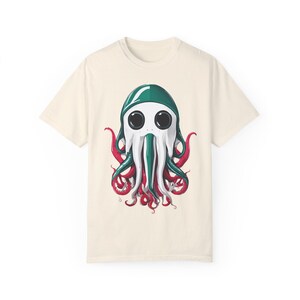Squid Graphic Tee, Deep Sea Unisex Shirt, Ocean Animal T-shirt, Underwater Creature Top, Nautical Apparel, Sea Life Clothing
