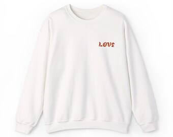 Love Graphic Unisex Heavy Blend Crewneck Sweatshirt - Cozy Gift for Her, Valentine's Day, Casual Wear, Everyday Comfort