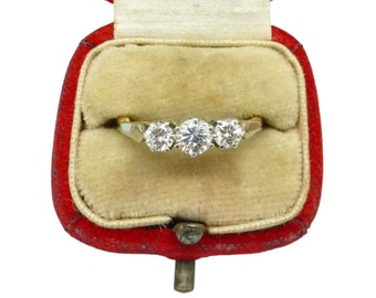 Vintage 18ct diamond three stone trilogy engagement ring 0.60ct