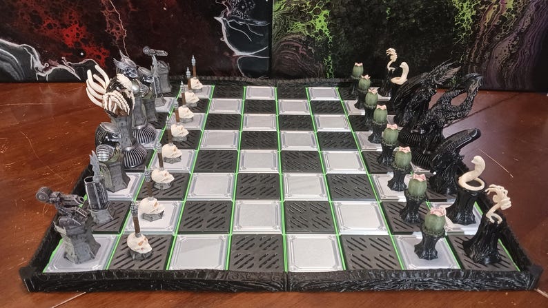 Predator and Xenomorph Alien Chess Set Hand Painted - Etsy