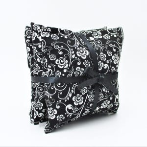 Lavender Sachets, Black and White Floral Aromatherapy