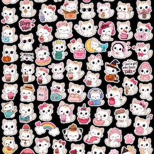 Peut inclure: Une collection de nombreux petits autocollants de chats blancs de style dessin animé sur un fond noir. Les chats sont représentés dans diverses poses, portant des accessoires comme des nœuds, des chapeaux et des casques, ou avec des objets.