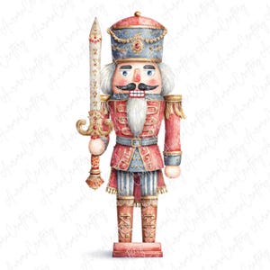 Puede incluir: Ilustración en acuarela de un soldado cascanueces tradicional. El cascanueces viste un uniforme rojo con detalles dorados, un sombrero azul y sostiene una espada decorativa. La figura se alza sobre una base roja.