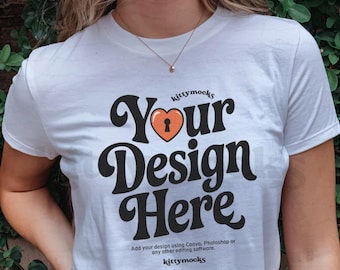 Gildan 5000B Weiß Baby Tee Mockup Y2K Baby Tee Mockup Trendy 90er Jahre Baby Tee Mockup Crop Top Baby Tee Mockup Y2K ästhetik Mockup