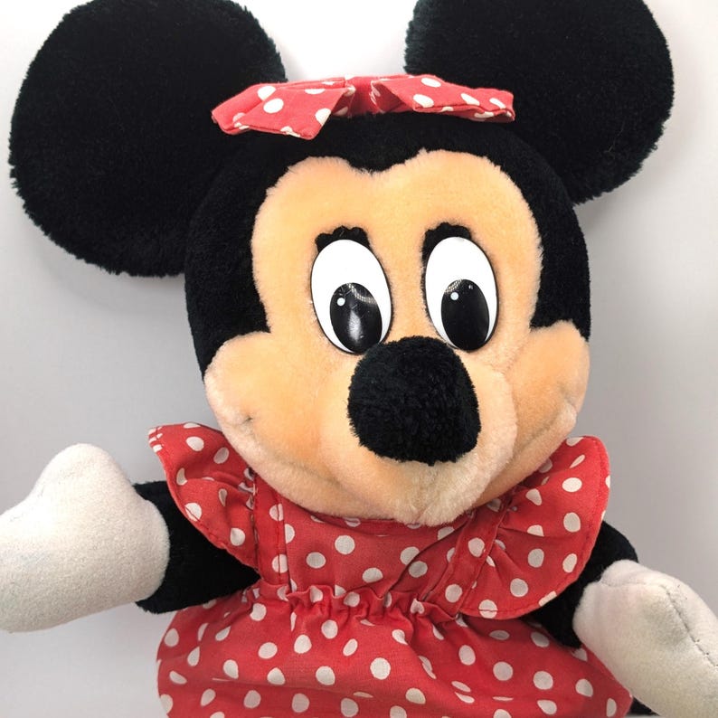 Vintage Disneyland Walt Disney World Minnie Mouse 14" Plush Doll Toy