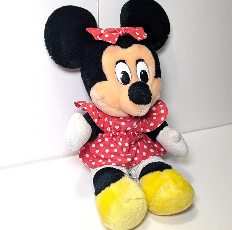 Vintage Disneyland Walt Disney World Minnie Mouse 14" Plush Doll Toy
