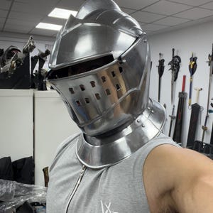 Dark Souls Elden Ring Bloodborne Elite Knight Helmet cosplay metal armor