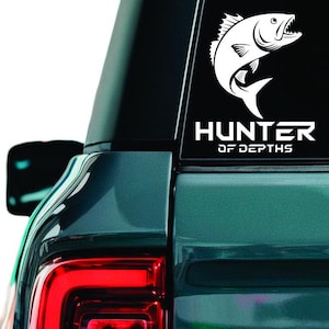 Hunter of depths - sticker vissen, sticker visser, sticker vissen vader laptop, sticker sportvisser, sticker autoruit