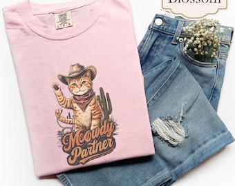 Meowdy Partner Cat T-Shirt: Funny Cowboy Comfort Colors Tee