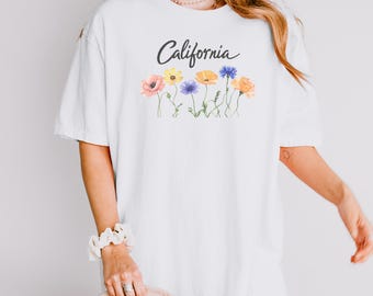 Camiseta California Poppy Comfort Colors: Camiseta con flores botánicas