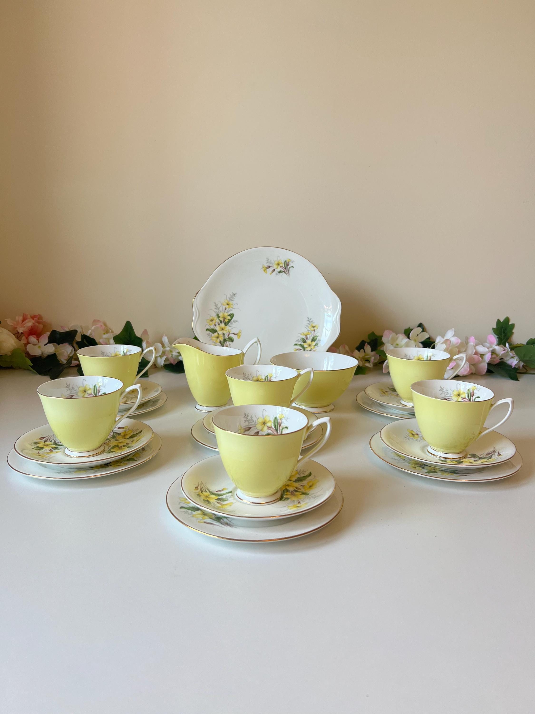 黄色い花柄の食器 - Etsy 日本