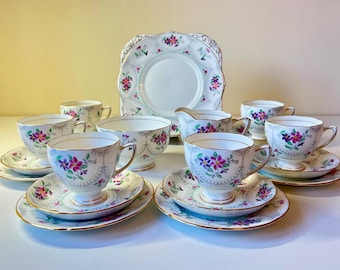 Vintage Teeset von Royal Grafton - Marina Floral Bone China