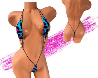 Micro Slingshot bikini Blu acqua neon rosa dettaglio stampa leopardata animalier