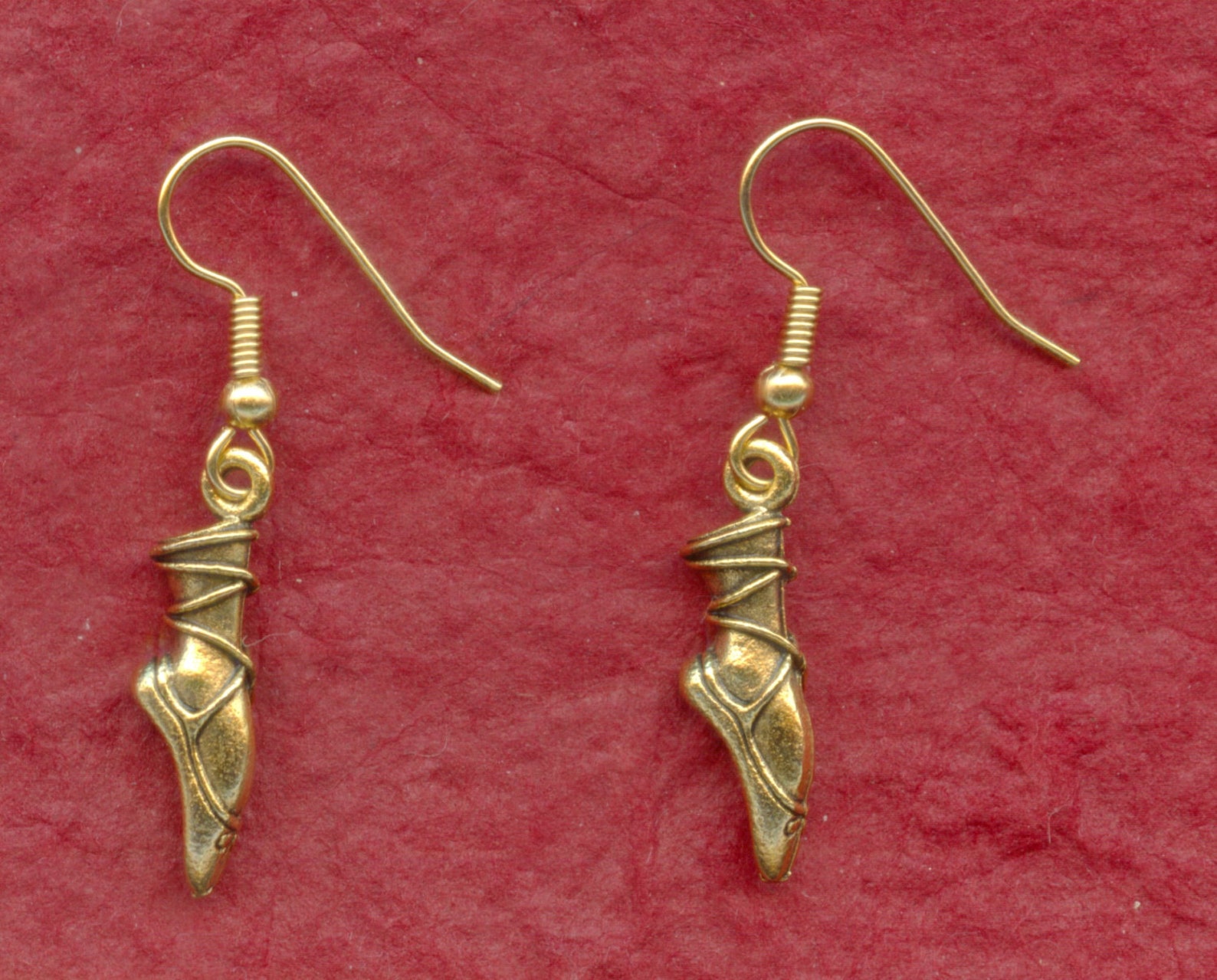 dance earrings, ballet earrings, pointe earrings, 3d gold or silver plated, dancer gift