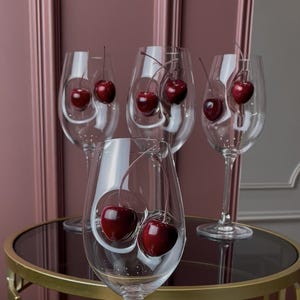 Copas de vino con cerezas, copa de vino, copa de cereza, cristalería única, juego de copas de vino, regalo para esposa, regalo para hermana, regalo para ella