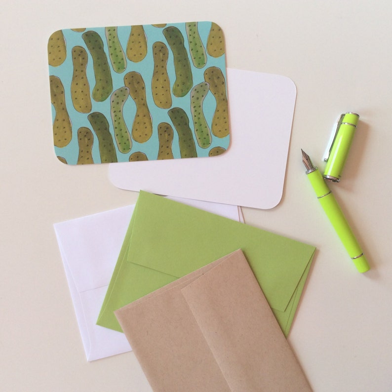 pickle design flat notecard set with matching envelopes. pickles in a repeat pattern, to delight your dill-loving friends. bild 1
