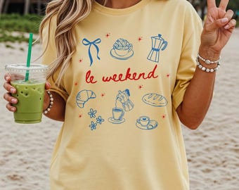 Le Weekend Shirt, Coquette Coffee Croissant French Weekending T-Shirt, Retro Graphic Doodle Tee, Vintage Aesthetic, Trendy Brunch Women Gift