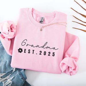 Custom Grandma Sweatshirt With Grandkids Names, Grandma Shirt, Personalized Mimi Hoodie, Grandma Outfit, Gigi, Granny Gift, Mothers Day Gift