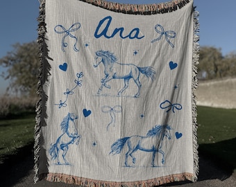 Coperta personalizzata in tessuto a forma di cavallo, regalo personalizzato per ragazza con cavallo, coperta con cavalli western, coperta con nome Coquette, regalo per gli amanti dei pony, regalo per donne