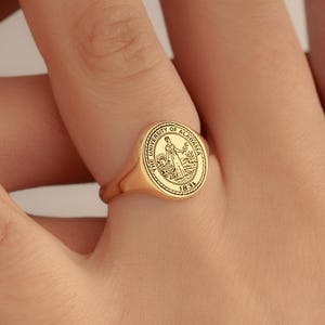 14K Gold Personalized College Class Ring: School Emblem, Crest