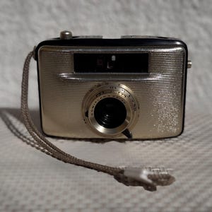 Appareil photo vintage rare Penti II – objectif Meyer Optik Domiplan – appareil photo Klb Germany – objet de collection DDR