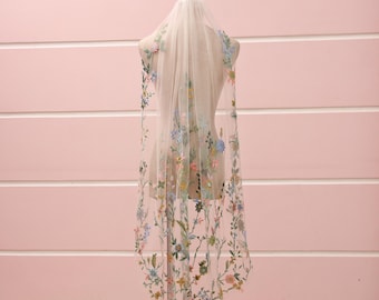 V75, Wildflower Embroidered Bridal Veil, Colorful Botanical Veil, Boho Garden Wedding Veil, Romantic Statement Bridal Accessory