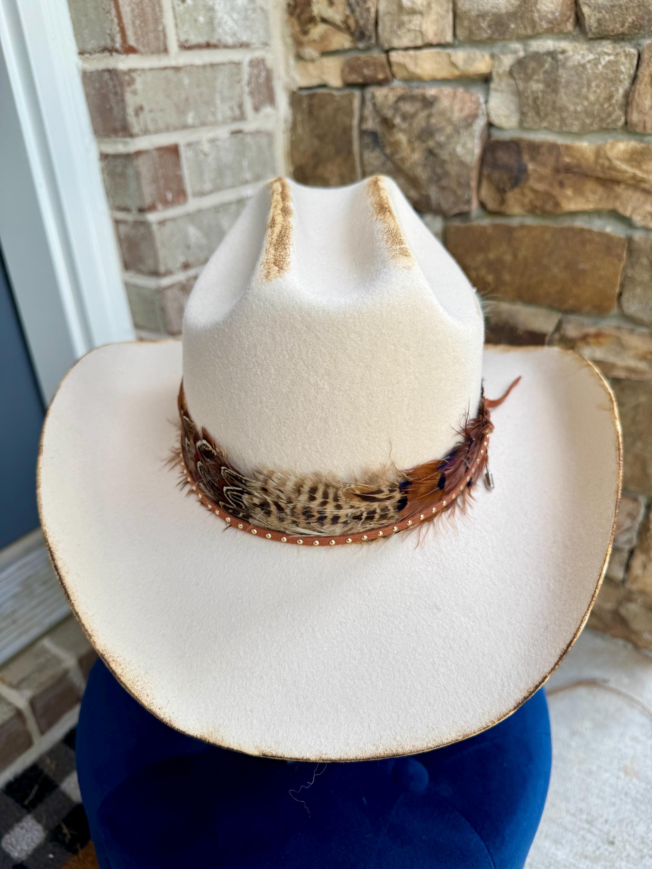 Camel/Tan Rhinestone Cross Faith Cowboy Hat CAMEL DH | RODEO KING FELT COWBOY HAT – Botas Rojero main image 3