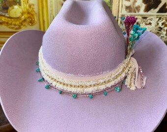 Lavender Felt Cowboy Hat: Turquoise Lace Flowers, Rodeo  display picture 2