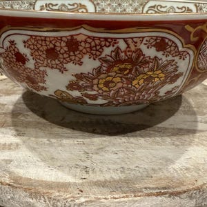 Large Gold Imari Hand Painted Japanese Porcelain Bowl Red Floral Cart Design 8.5 in Vintage Asian Decor Large Bowl