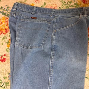 Vintage Wrangler Western Wear Vintage Wrangler Jeans Cowboy Western Retro Cowboy Rodeo Jeans Country Blue Jeans Size 36 x 32 1990s 2000s VTG