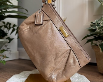 Coach Vintage Metallic Leather Tan Wristlet w/Gold Sheen