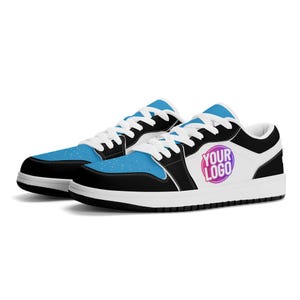 Aangepaste op Carolina geïnspireerde sneakers | Gepersonaliseerde schoenen met logo en kleuren | Unieke uniseks en kinderschoenen