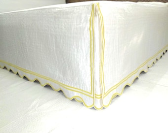 Scalloped and Double border embroidery Horizontal Cotton Quilted Bed Skirt 500 Thread Count White Cotton Sateen Bed Skirt Three Sided Covera