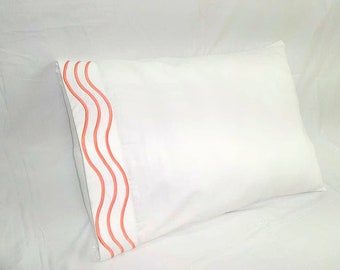 Embroidered Wave Sheet Set — White Cotton Sateen, 400 TC