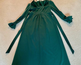 EMERALD Green Goth Lace CORSET Dress / Victorian Gothic Corset Back Romantic Dress / Granny Dress Chic / S M - Etsy EMERALD Green Goth Lace CORSET Dress / Victorian Gothic Corset Back Romantic Dress / Granny Dress Chic / S M - Etsy