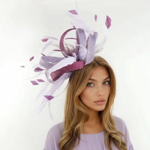 Sombrero lavanda para el Derby de Kentucky, tocado Ascot color ciruela, tocado de boda lila, sombrero llamativo color morado claro, sombrero para mujer, ocasión formal.