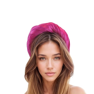 Magenta Cerise Pink Kentucky Derby Fascinator Hat Damski Ascot Headwear Damski Dzień Formalny Headwear Tea Party Statement Headband Ciemny Gorący