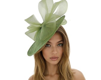 Tocado verde oliva con forma de disco de platillo para el Derby de Kentucky, ideal para bodas, cócteles, carreras y fiestas de té.