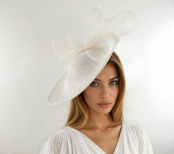 Off White Ivory Ecru Saucer Disc Kentucky Derby Fascinator  display picture 3