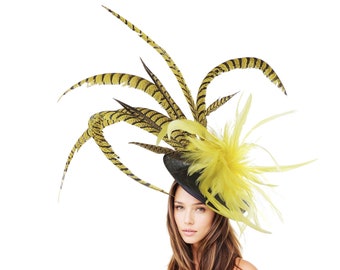 XL Enorme Oversize Canarino Giallo Limone Fagiano Piuma Nera Kentucky Derby Dichiarazione Fascinator Cappello Ascot Races Donna Giorno Donna Fascia