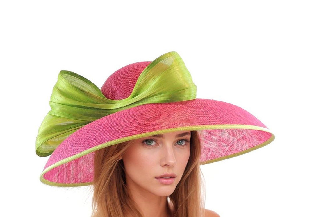 Colore Salmone E Piume Rosse, Per Matrimoni Ed Eventi
