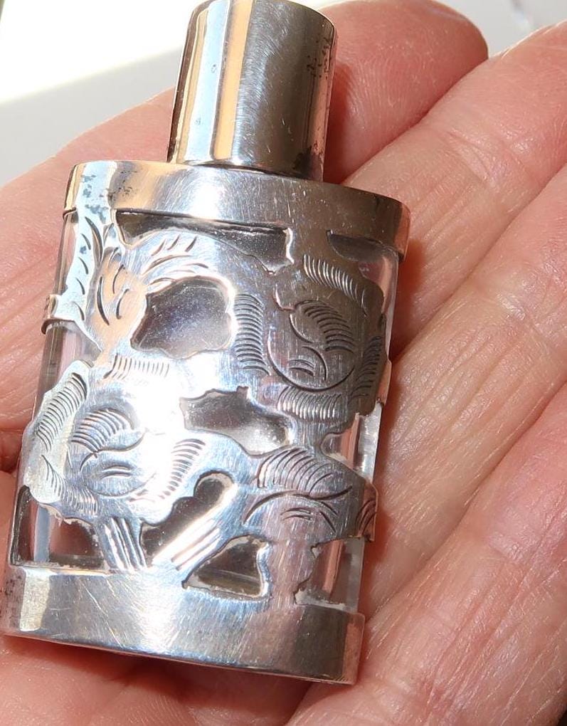 Amazon.com: Silver Metallic Perfume Atomizer Spray 10 ML for