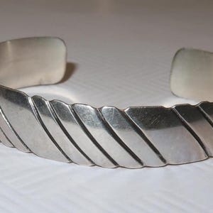 Signed Sterling Silver Cuff Bracelet 21.98 grams