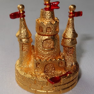 Vtg Estee Lauder Sandcastle Perfume Compact with Beautiful 2002