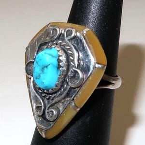 Vtg  Signed RT Turquoise and Sterling Silver Ring size