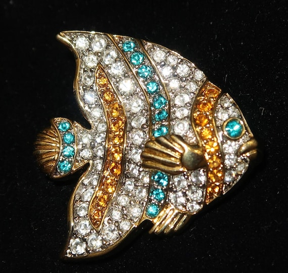 Vtg Swarovski ANGEL FISH Brooch