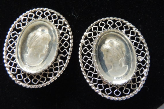 Vtg Whiting and Davis Cameo Clip Earrings - image 2