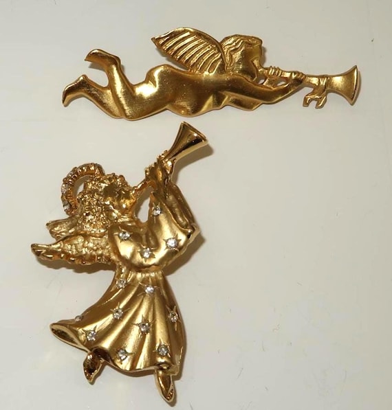 2 Vintage Angels with Trumpet Brooches
