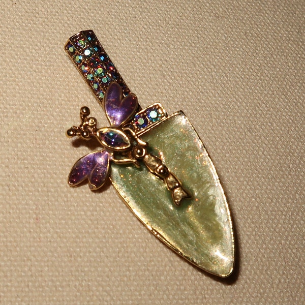 KIRKS FOLLY Garden Spade Brooch with Dragonfly