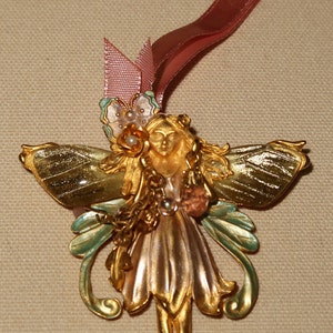 Vtg KIRKS FOLLY FAIRY with Glass Wings, Wear as a Brooch or Pendant image 2